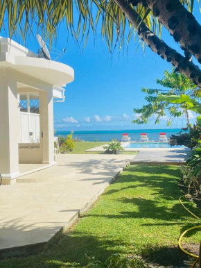 VILLA Ficus en bord de mer 4 chambres avec piscine
